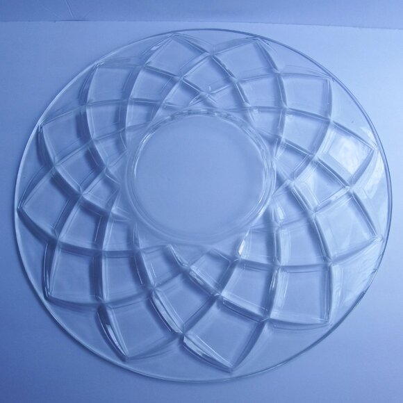 Vtg. Crystal Sun Pattern Diamond Design  17" Platter Tray - Picture 4 of 4